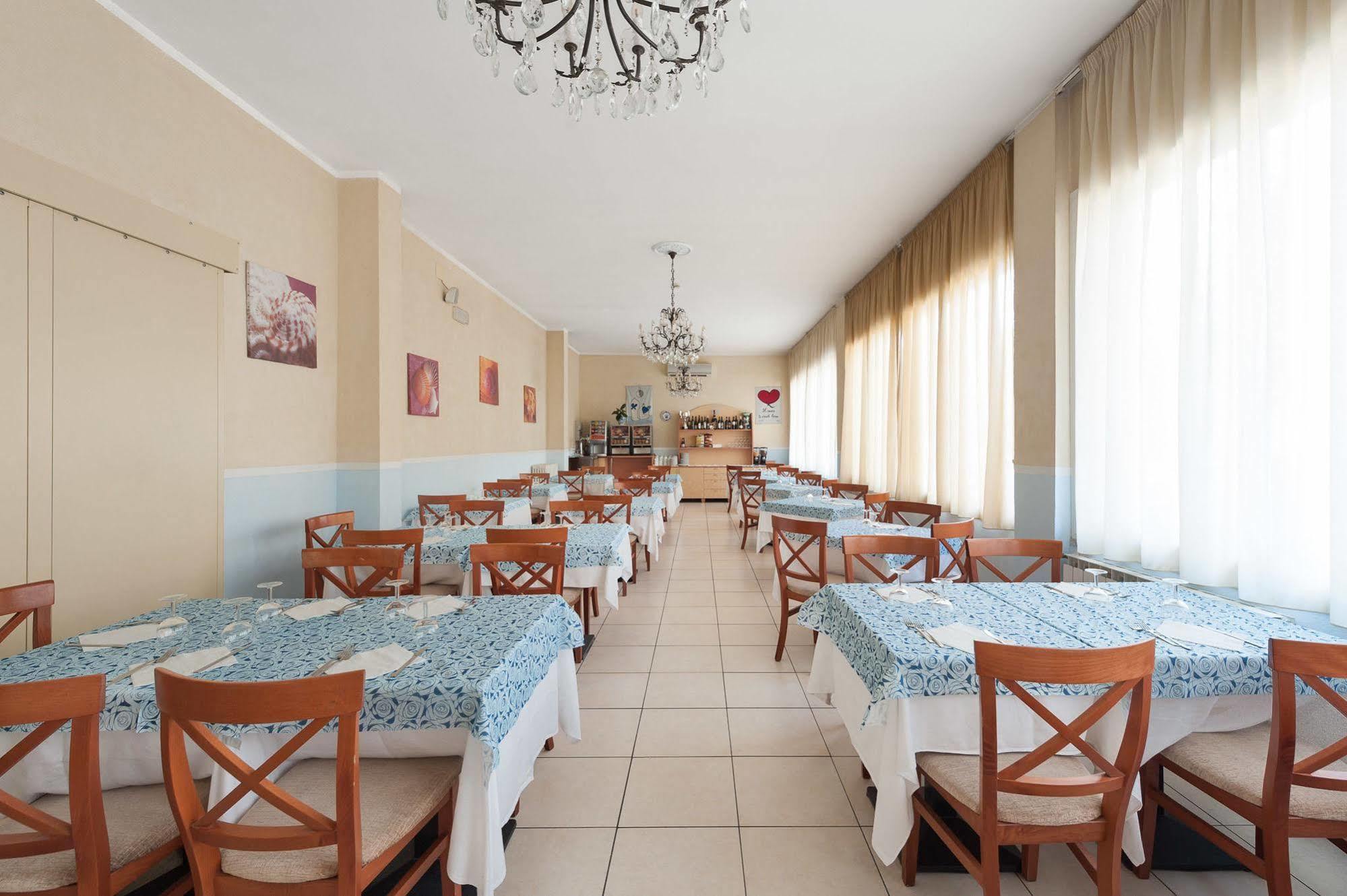 Regina Hotel E Ristorante بونتا مارينا المظهر الخارجي الصورة