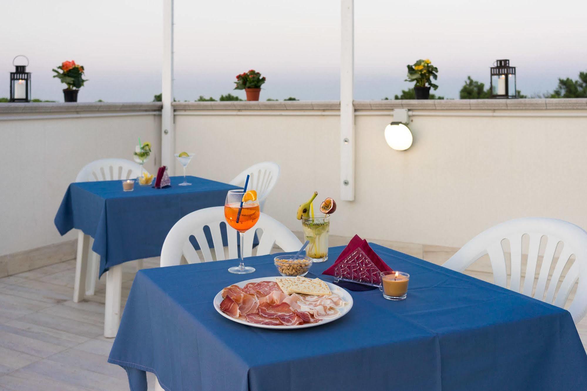 Regina Hotel E Ristorante بونتا مارينا المظهر الخارجي الصورة